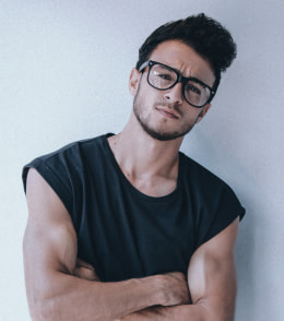 Трененр Александр.